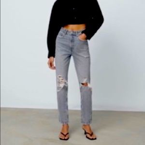 ZARA Ripped Mom Jeans